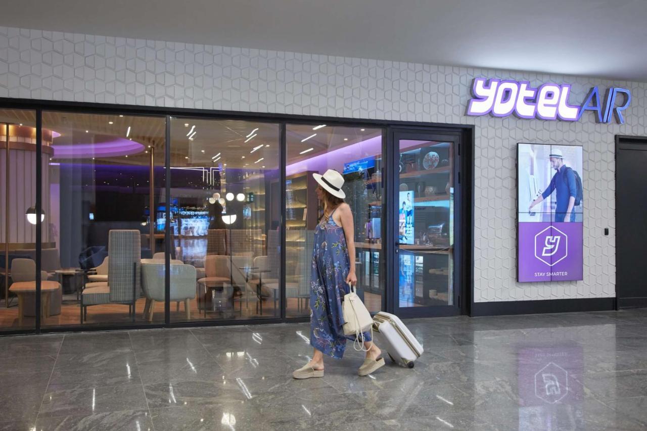 Yotelair Istanbul Airport, Duty Free - International Transit Area Ngoại thất bức ảnh