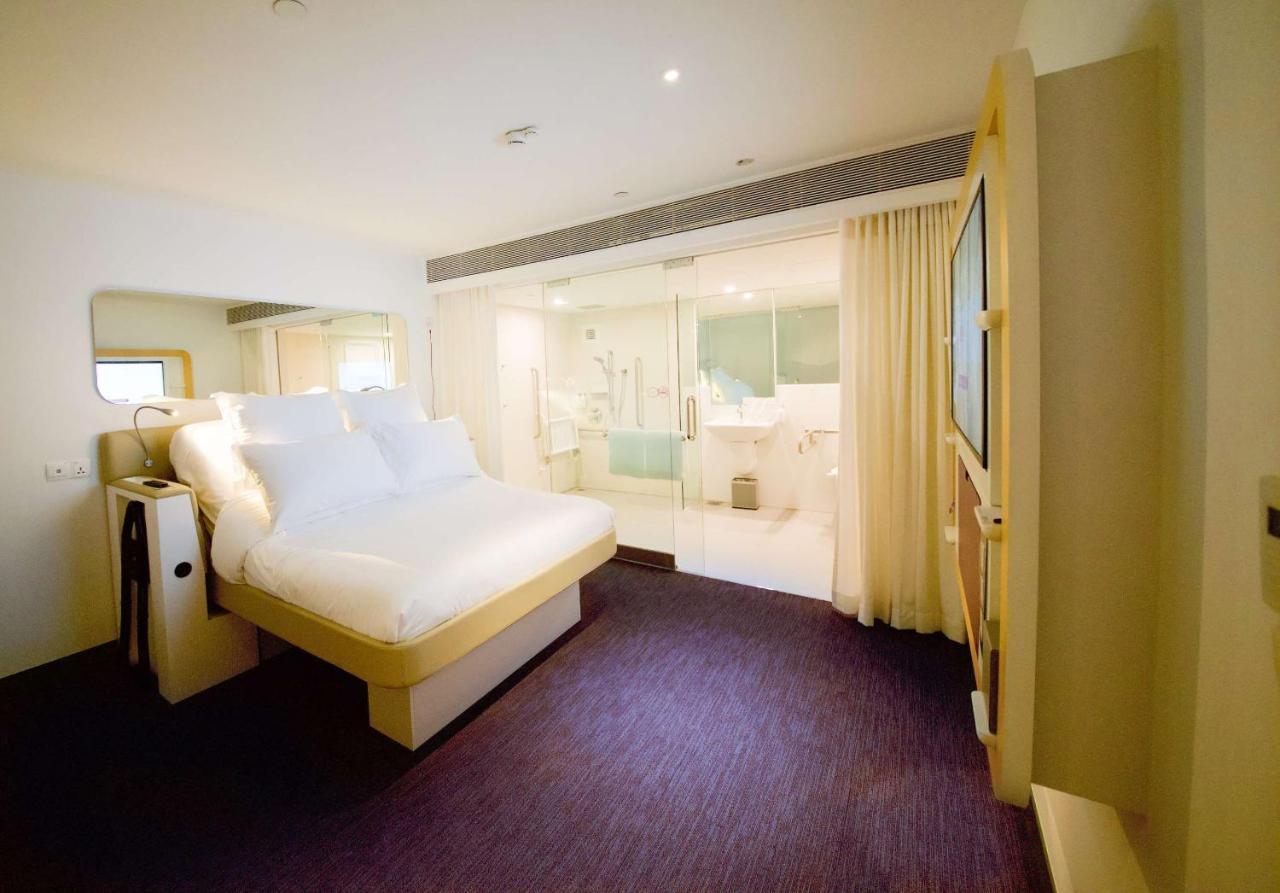 Yotelair Istanbul Airport, Duty Free - International Transit Area Ngoại thất bức ảnh
