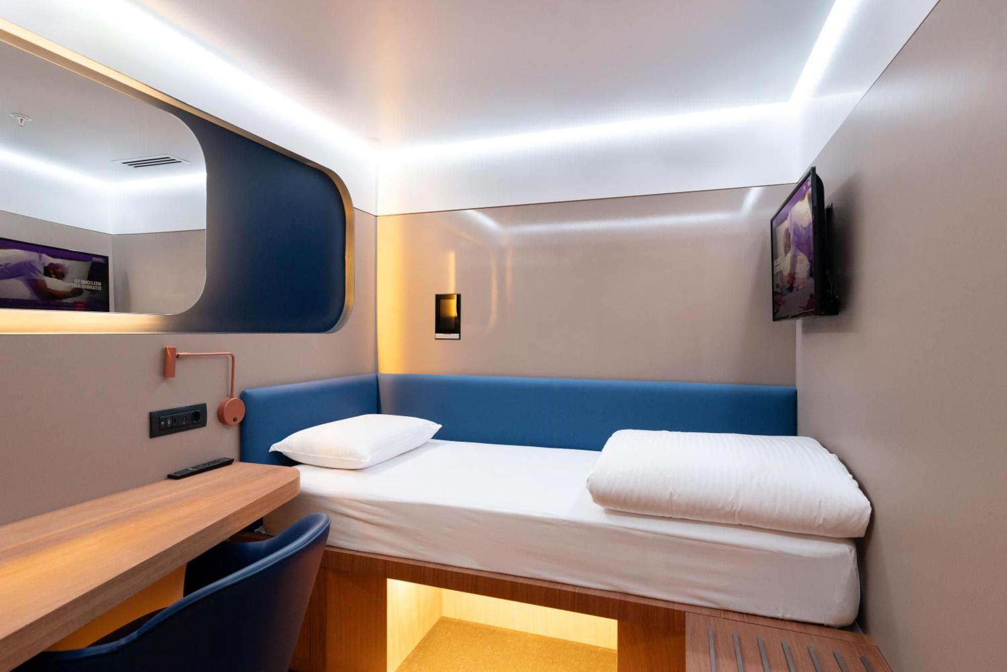 Yotelair Istanbul Airport, Duty Free - International Transit Area Ngoại thất bức ảnh